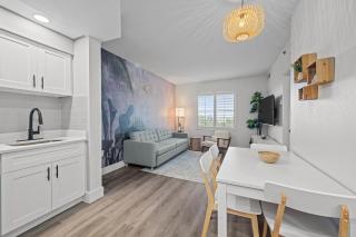 King suite near Epic & Universal, free parking - 7