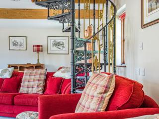 4 bed in Cheltenham 41216 - 7