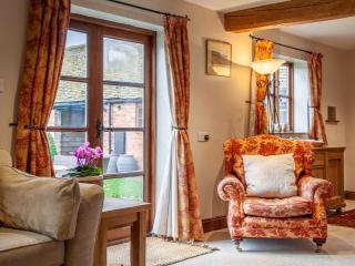 4 bed in Cheltenham 41216 - 3