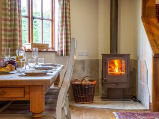 4 bed in Cheltenham 41216 - 2