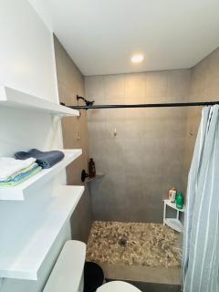 Hibiscus Hale - Perfect for 2! - 3