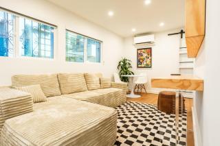 Simple La Jolla 2 bedroom - Alley Unit - 0