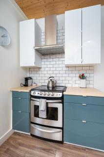 Artistic Picton getaway - 3