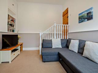 3 Bed in Bamford PK838 - 4