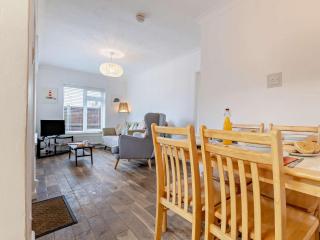 2 Bed in Bacton 75392 - 0