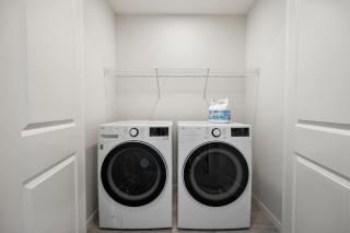 Brand New Cozy2BR House NW Calgary DT Banff Sleep4 - 9