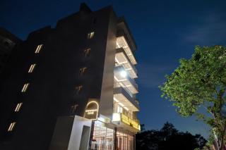 Super Townhouse OAK VS Shivanya - 7