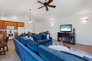 Crescent Bay Condo 207 - Alice Lodging - 1