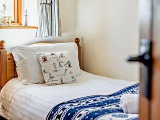 3 Bed in Hartland 42184 - 1