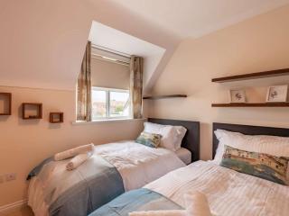 3 Bed in Swanage 83794 - 4