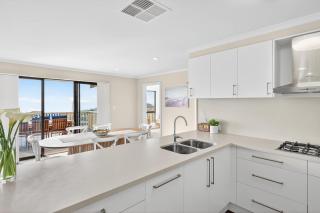 Encounter Escape 27 Southern Right Crescent Encounter Bay - Linen Included - 4