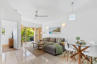 Urban Tropics Modern Resort Apartment near Cairns CBD - 8