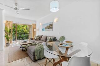 Urban Tropics Modern Resort Apartment near Cairns CBD - 6