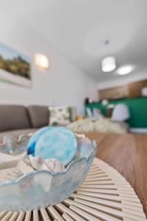 Urban Tropics Modern Resort Apartment near Cairns CBD - 2