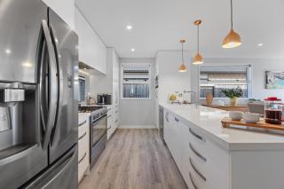 Papamoa Beach Retreat - 6