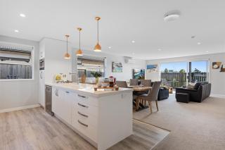 Papamoa Beach Retreat - 5