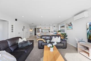 Papamoa Beach Retreat - 2