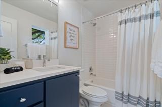 Luxury Stay w Ping-Pong & Pool - 6