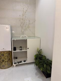 شقه وغرفه وصاله ومطبخ كامل هاديه عائليه - 6