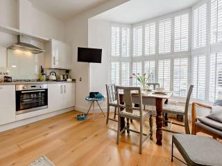 2 Bed in Tenby 91092 - 6