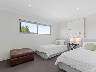 Time Out on Flinders - 4