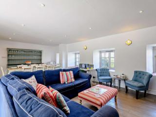 4 Bed in Lulworth Cove DC176 - 7