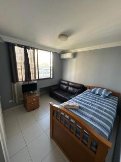 Habitacion amueblada en el centro de la ciudad de Panamá - 0
