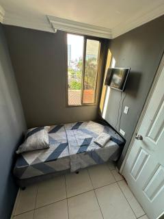 Habitación amueblada con baño privado, céntrica - 2