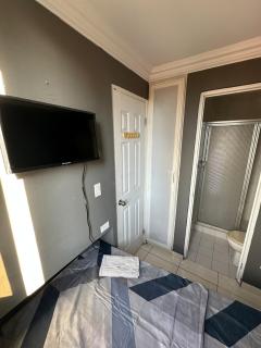 Habitación amueblada con baño privado, céntrica - 5