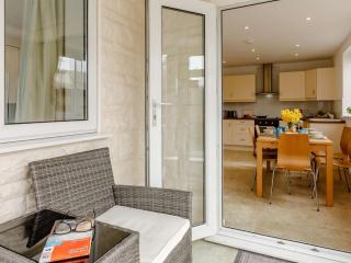 3 Bed in West Bay DC117 - 2