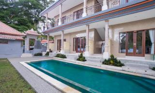 Grita Apsari Guest House - 9