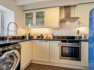 2 Bed in Polruan PC074 - 5