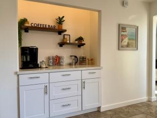 Endless Summer, Pool, Theatre, Boat Parking, Walk to London Bridge! - 2