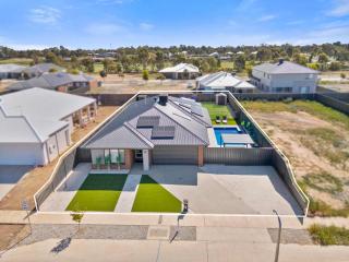 The Ace Escape - Yarrawonga - 4