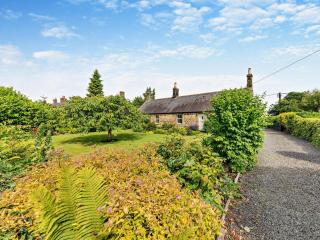 2 Bed in Nr Amble CN049 - 0