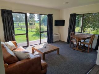 The Barnyard Cottage - 2