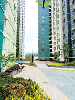 2720T2 Avida Riala IT Park Newly Furnished Unit Queen Bed - 4