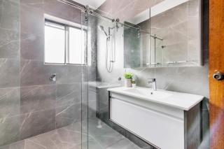 Cozy King Single Room - Near Station & Olympic Park - Shared Bathroom - 1