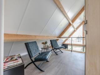 Thatched bungalow with private terrace - 6