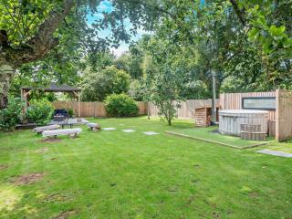 2 Bed in Hambledon 95357 - 9