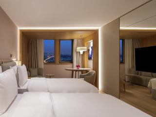 Mövenpick Hotel Istanbul Bosphorus - 1