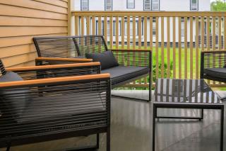 Westcott 2BR 3 Bed Apt in Mansion mins to SU JMA Dome - 7