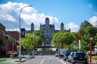 Westcott 2BR 3 Bed Apt in Mansion mins to SU JMA Dome - 6