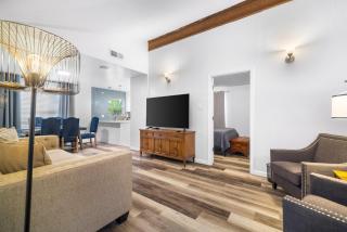 4BR Home by Six Flags, UTSA and La Cantera - 0