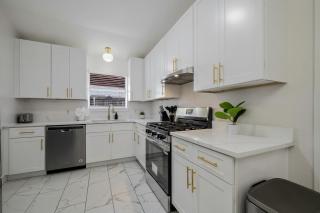 Modern 3BR in Bishop Arts Walk to Shops - 4