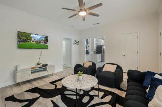 Modern 3BR in Bishop Arts Walk to Shops - 7