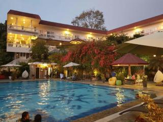 Parapat View Hotel - 1