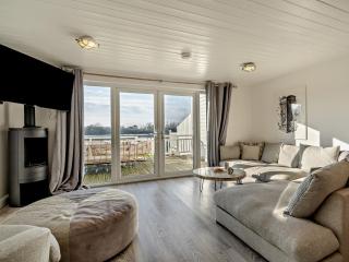 3 Bed in South Cerney 95801 - 6