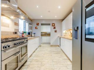 4 Bed in Gleneagles 86381 - 7