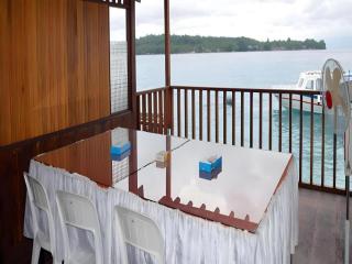 Mansinam Beach Resort - 8